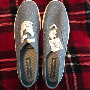 NWT Blue with white polka dots shoes